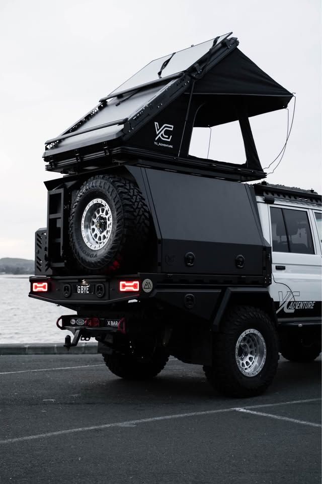 YC Adventure 1.3 Aluminium Hard Shell Roof Top Tent