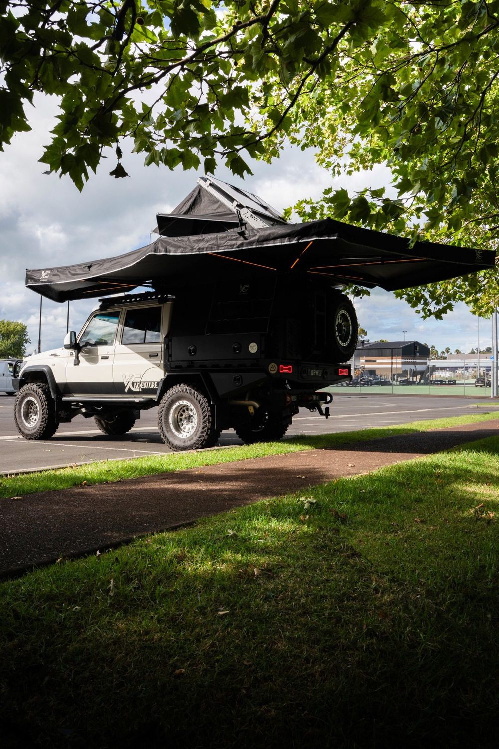 YC 270XL Awning