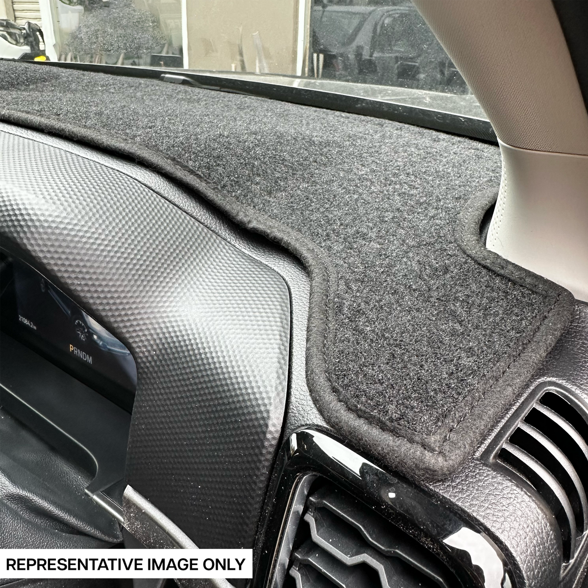 Toyota LandCruiser 80 Series 1990-1994 | MUDTAMER Dash Mat