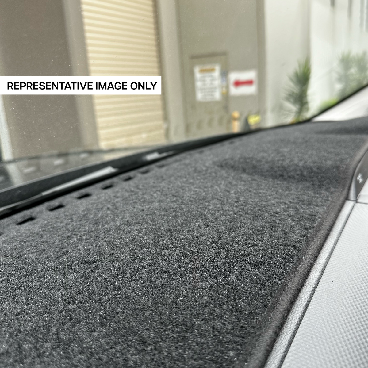 Toyota LandCruiser 80 Series 1995-1998 | MUDTAMER Dash Mat