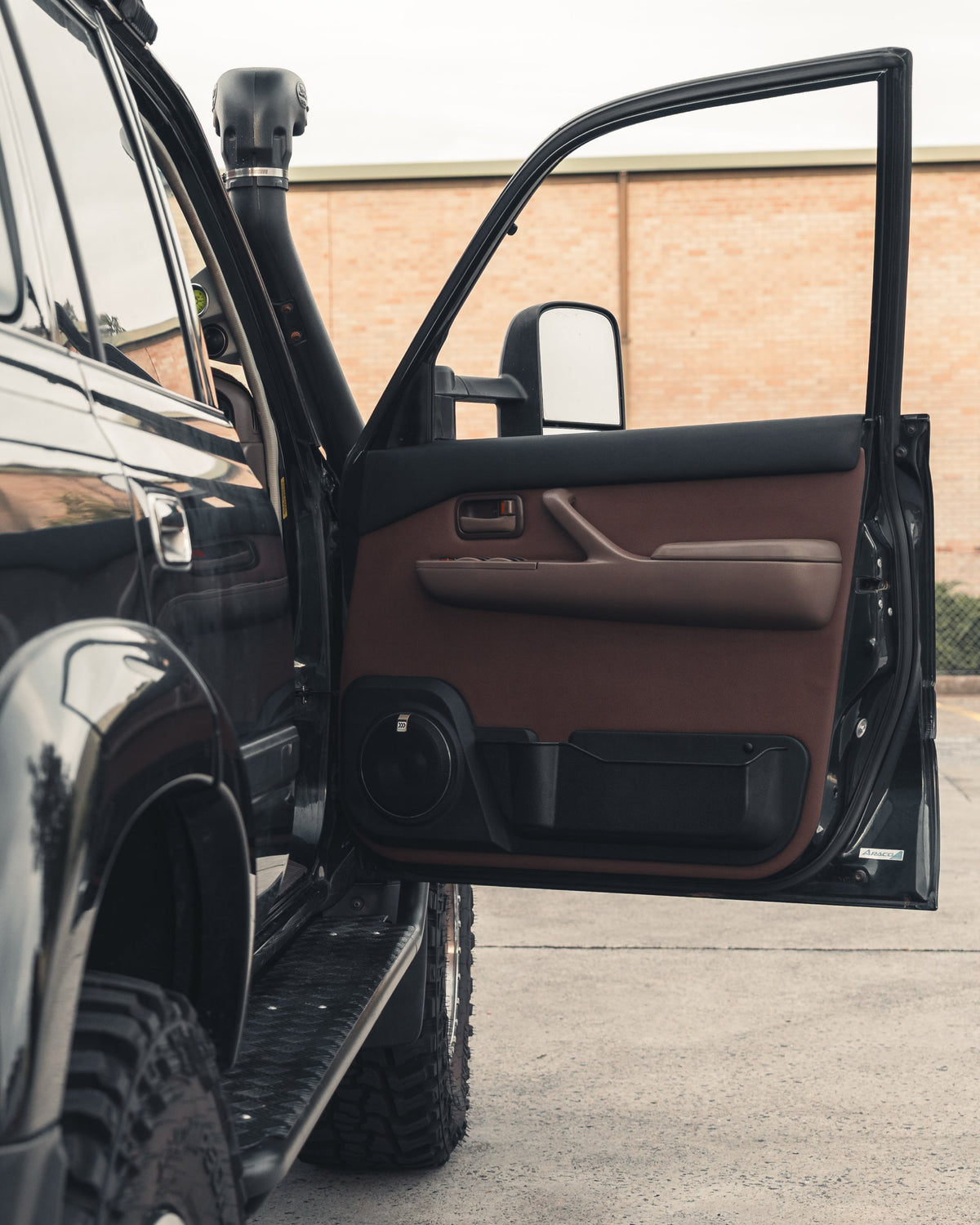 Toyota LandCruiser 80 Series Door Trims - Late Model Electric Windows (1995-1998)